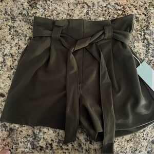 CI SONO Olive shorts medium